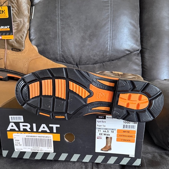 Ariat Black Work Boot Shoe Box with Orange Logo Accents - Picture 3 of 3